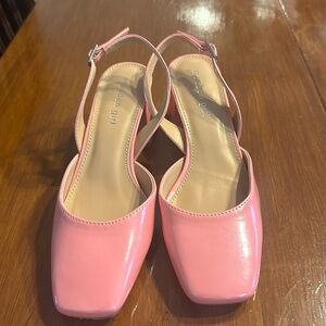 Women’s Size 6 1/2 Pink Pump Shoes-NOVVAA by Madden Girl